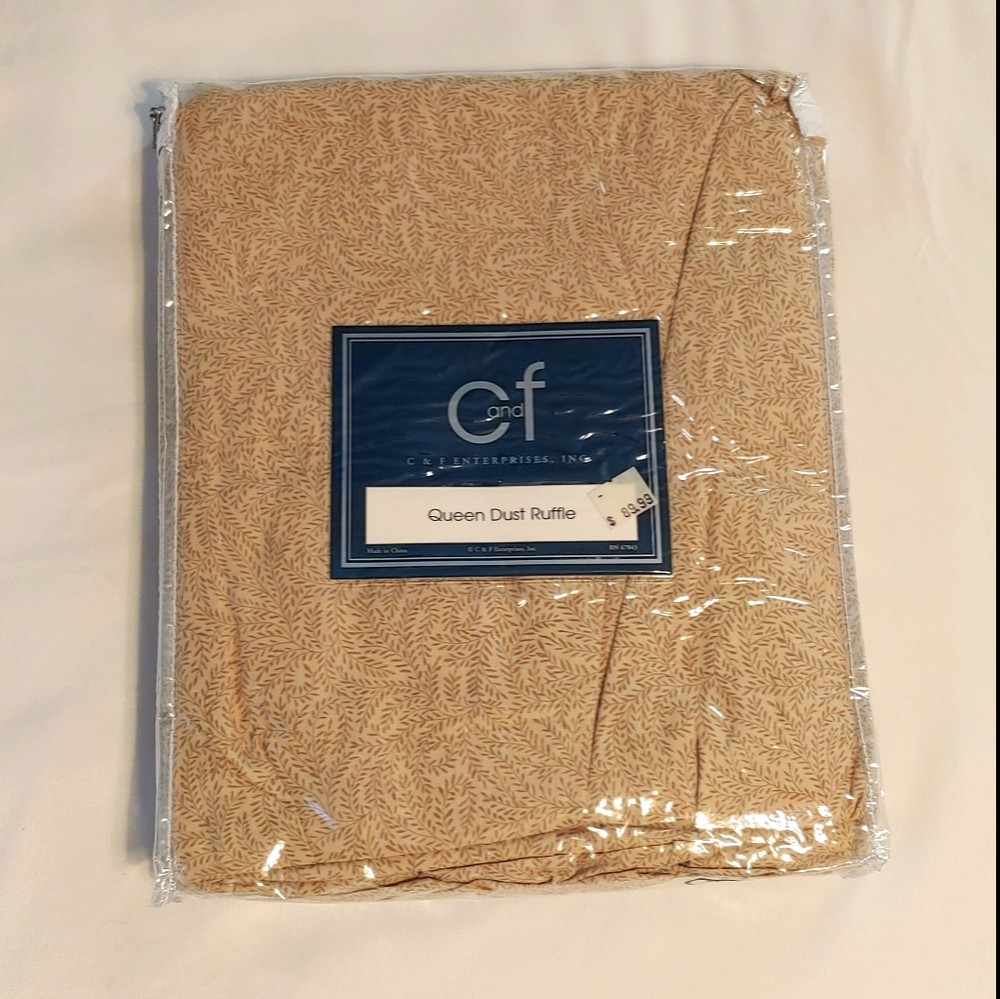 New Queen Size Dust Ruffle